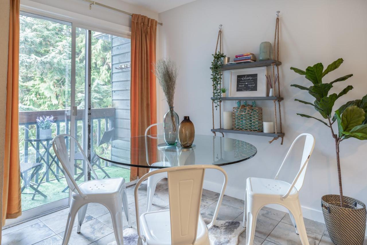 Updated Whistler Creek Studio With Parking Bagian luar foto